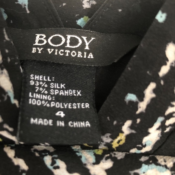 Body by Victoria Silk Low V-neck Small Dress - Picture 2 of 3